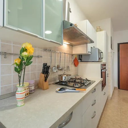 Apartamento Trilo Gemelli 1 *